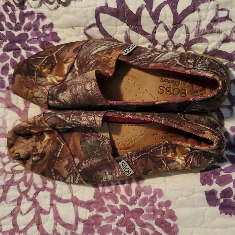 Sketchers BOBS SIZE 7.5 camo
